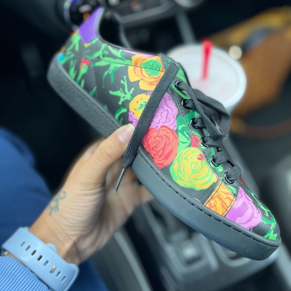 GUCCI - Picture 3 of 6